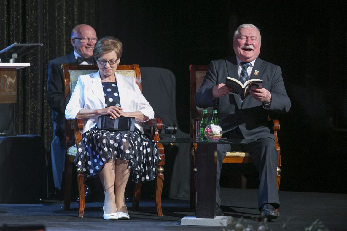Lech Wałęsa: "W prezencie dostanę żonę"