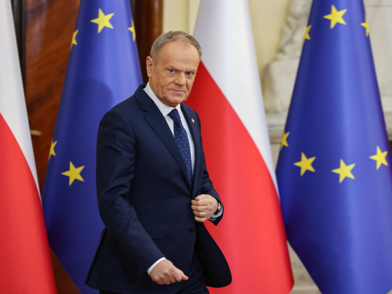 Tusk zwołał odprawę po fałszywym alarmie w mieszkaniu rodziny Nawrockiego