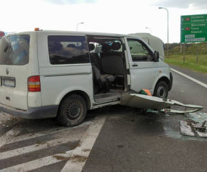 Wypadek w Pawłówku. Trzy osoby trafiły do szpitala! [ZDJĘCIA]