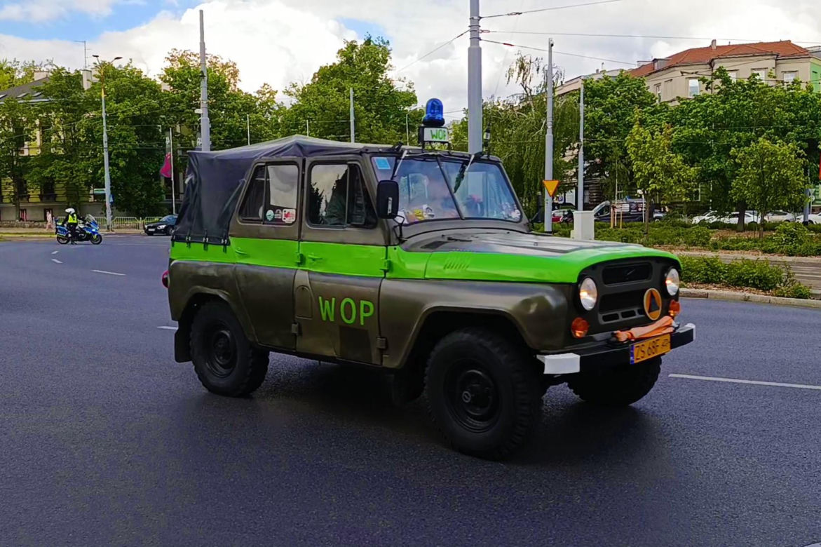 Parada zabytkowych pojazdów w Szczecinie