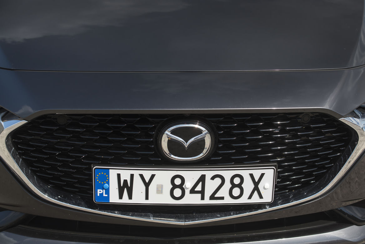 Mazda 3 Sedan Skyactive-G 2.0 122 KM AT6 Hikari