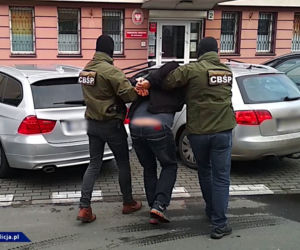 Ogromna akcja CBŚP! Zatrzymani mieli tyle broni i amunicji, że mogliby z nich zrobić ładunki wybuchowe