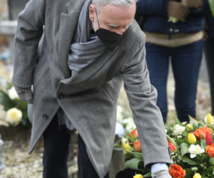 Pogrzeb Krzysztofa Kowalewskiego. Żona i córka aktora na Starych Powązkach