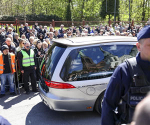 Poświęcił im swoją kampanię wyborczą. Przyszły na pogrzeb Łukasza Litewki. Oczy od razu się zaszkliły
