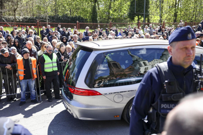 Poświęcił im swoją kampanię wyborczą. Przyszły na pogrzeb Łukasza Litewki. Oczy od razu się zaszkliły