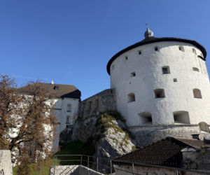 Twierdza Kufstein w Tyrolu. Architektura militarna, która zdominowała krajobraz miasta
