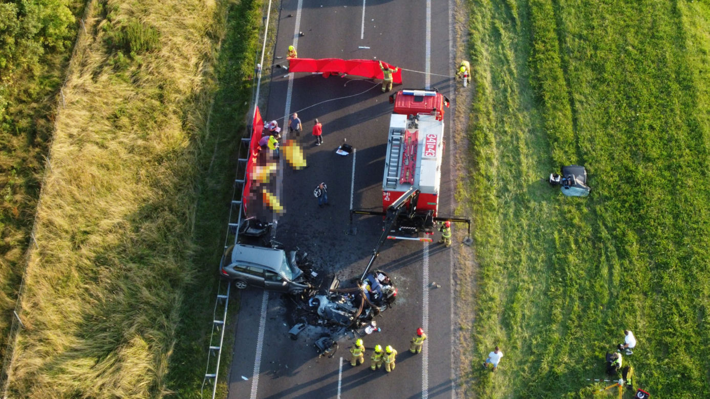 Drogowy koszmar koło Elbląga. Nie żyją cztery osoby, w tym 4-letnie dziecko