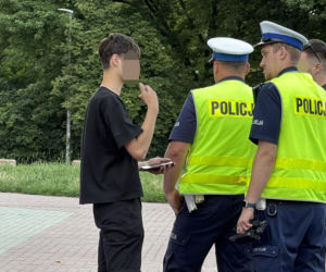 17-latek na hulajnodze elektrycznej potrącił dziecko. 3-latek trafił do szpitala