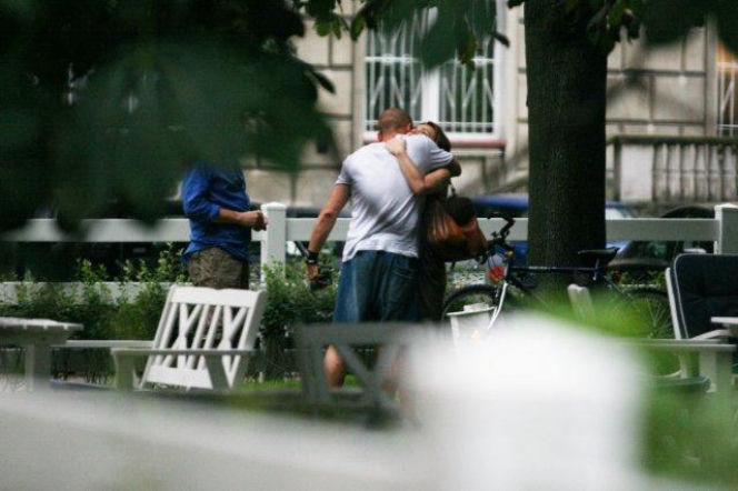 Tak całuje Edyta Herbuś, gdy jej narzeczony Mariusz Treliński nie patrzy