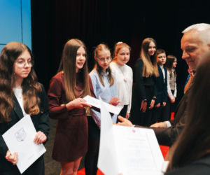 Najzdolniejsi uczniowie odebrali stypendia Prezydenta Miasta Siedlce