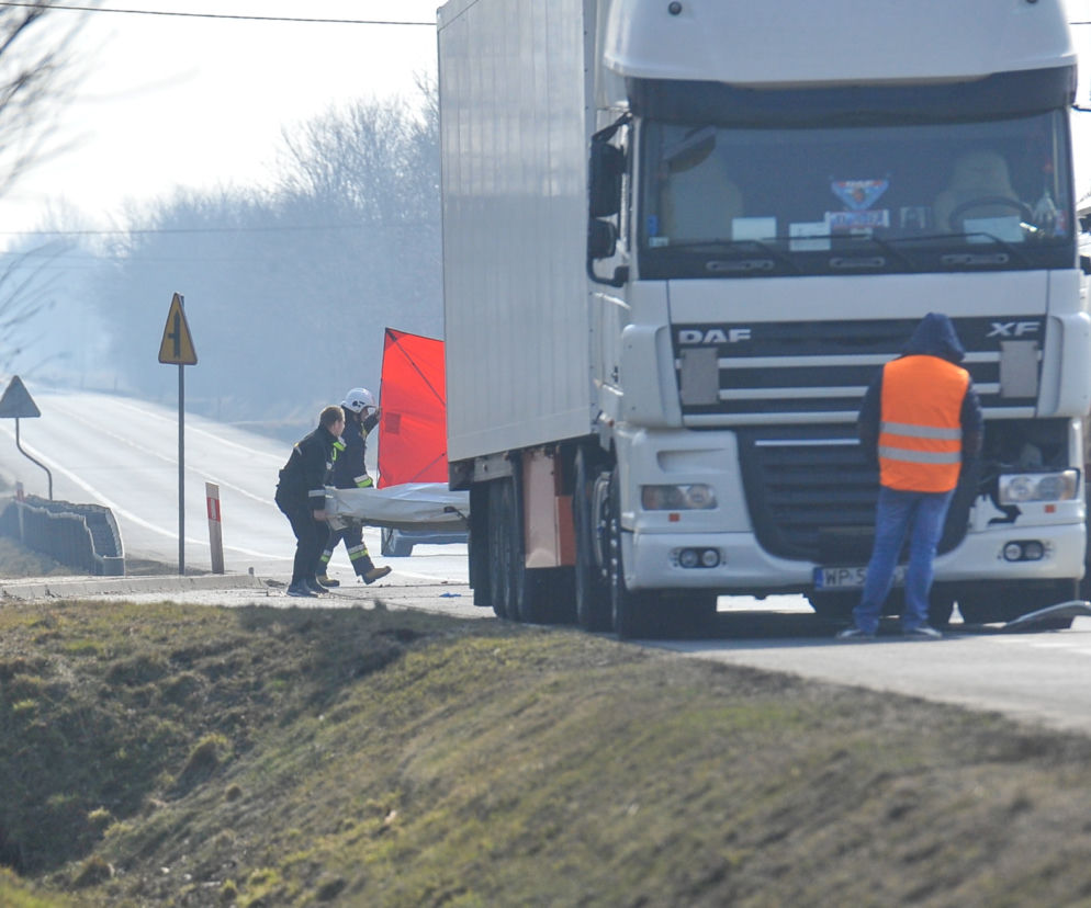 Tir rozjechał matkę z dzieckiem