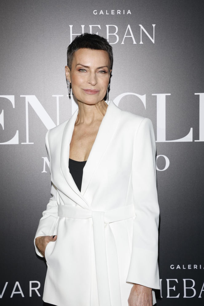 Danuta Stenka ze starszą córką na widowni "Tańca z gwiazdami". Podobna do słynnej mamy?