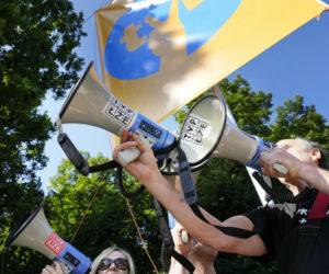 Protest w obronie TVN i wolnych mediów