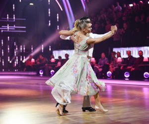 Emilia Komarnicka i Stefano Terrazzino zatańczyli eleganckiego foxtrota.