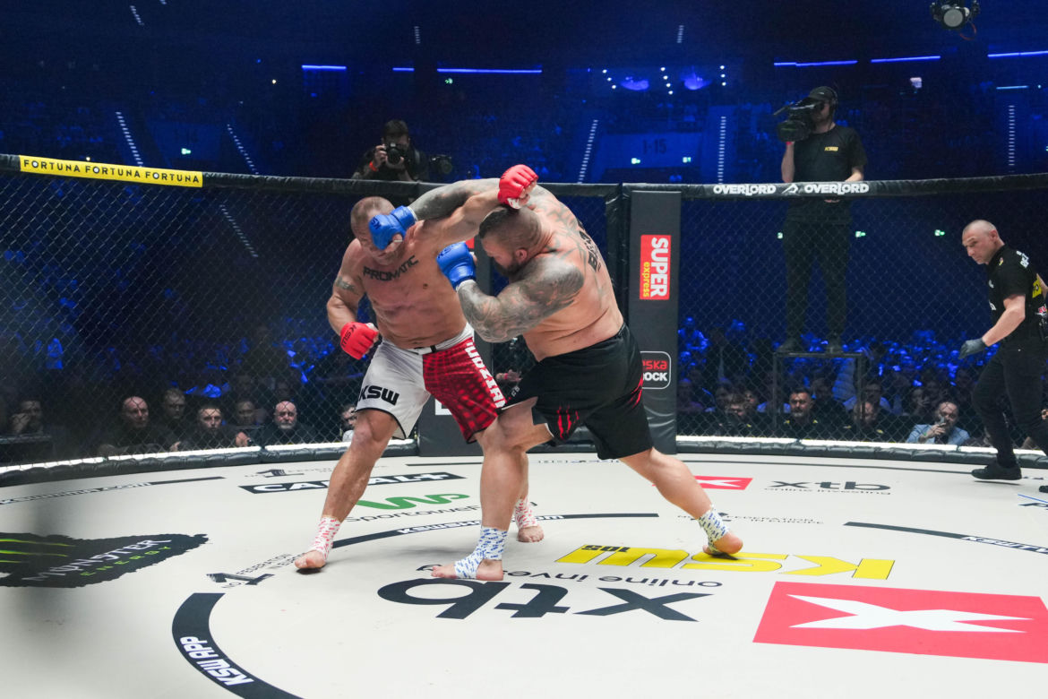 Mariusz Pudzianowski vs Eddie Hall
