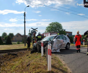 Wypadek na przejeździe kolejowym w Kulejach. Kobieta cudem uniknęła śmierci