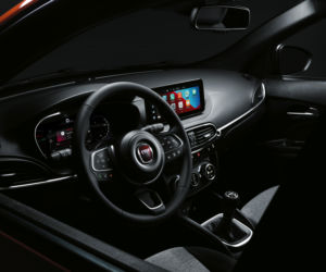 (2021) Fiat Tipo Cross
