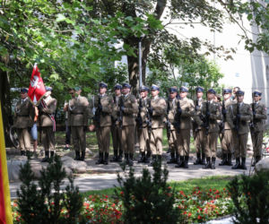 Hołd dla żołnierzy „Żywiciela” w 82. rocznicę wybuchu Powstania Warszawskiego