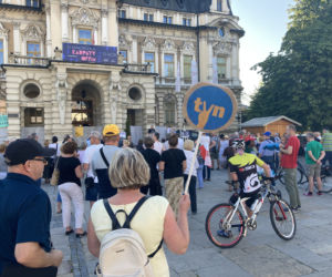 Protest w Nowym Sączu przeciwko zmianom w ustawie o radiofonii i telewizji