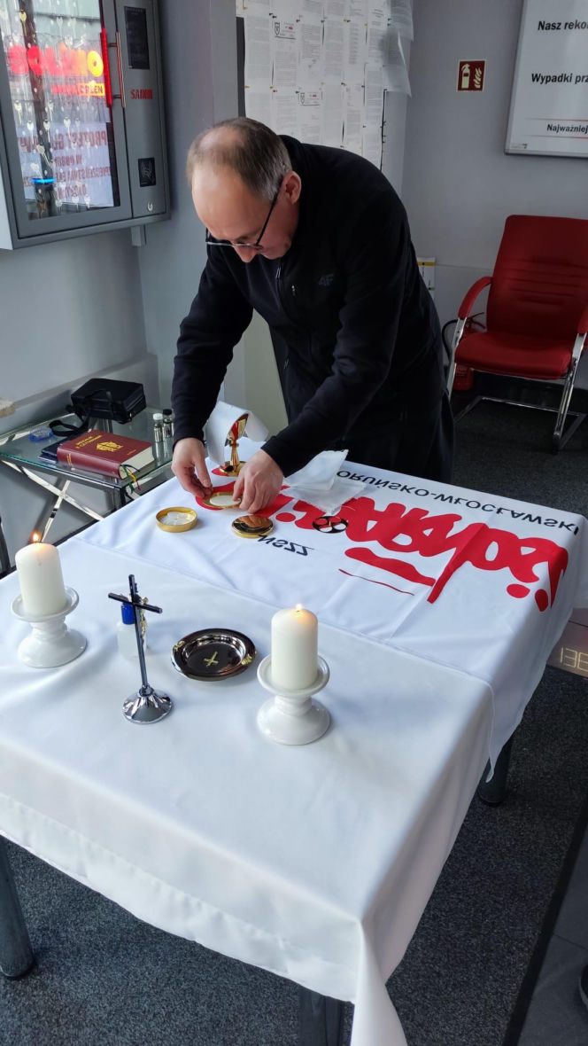 Msza w kopalni Solino