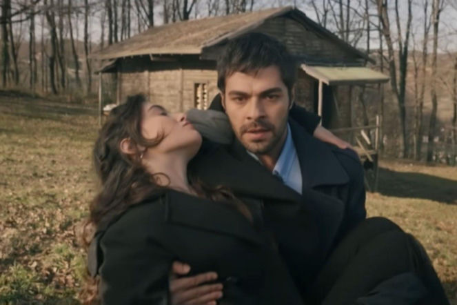 Wichrowe wzgórze, odcinek 366: Zeynep, pewna, że umrze, żegna się z Halilem