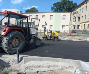 Znikną kocie łby. Cała Święciechowska w Lesznie będzie asfaltowa