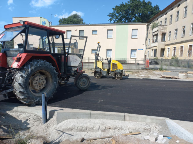 Znikną "kocie łby". Cała Święciechowska w Lesznie będzie asfaltowa