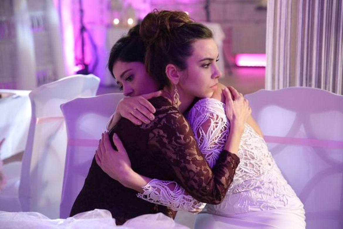 M jak miłość, odc. 1505. Iza (Adriana Kalska), Aneta (Ilona Janyst)