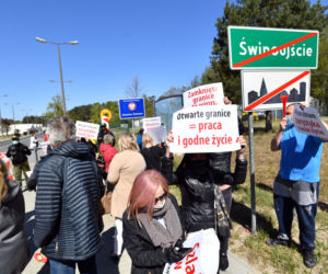 Protesty na granicy w Świnoujściu - 8 maja 2020