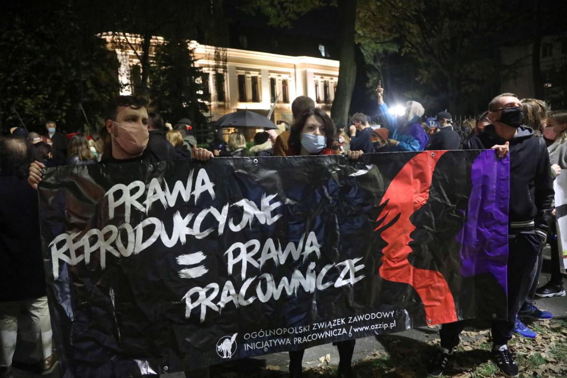 Gigantyczny protest przed Trybunałem Konstytucyjnym