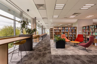 Regały ustąpiły miejsca studentom. Modernizacja biblioteki UJ zmieniła sposób wykorzystania parteru