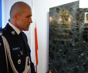 Policjanci opłakują śmierć antyterrorysty. Zginął w wybuchu na stacji paliw na Pradze