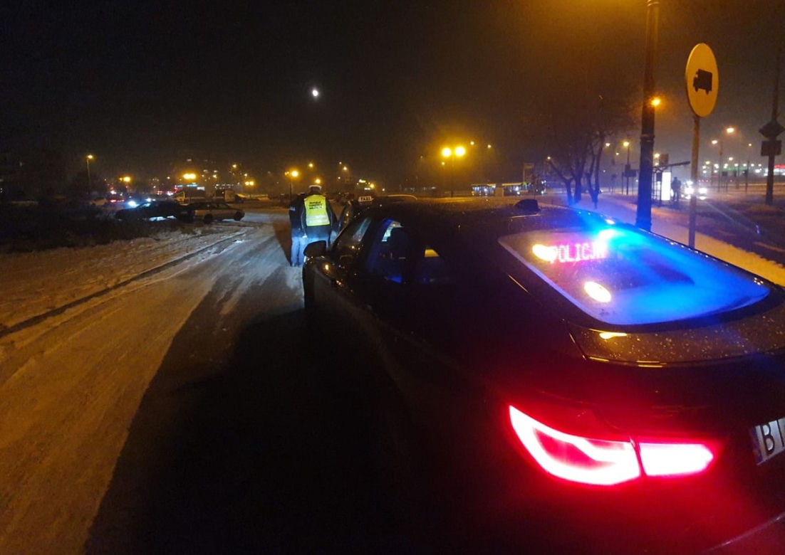 Kontrola drogowa. Policja sprawdzała taksówki "z aplikacji"