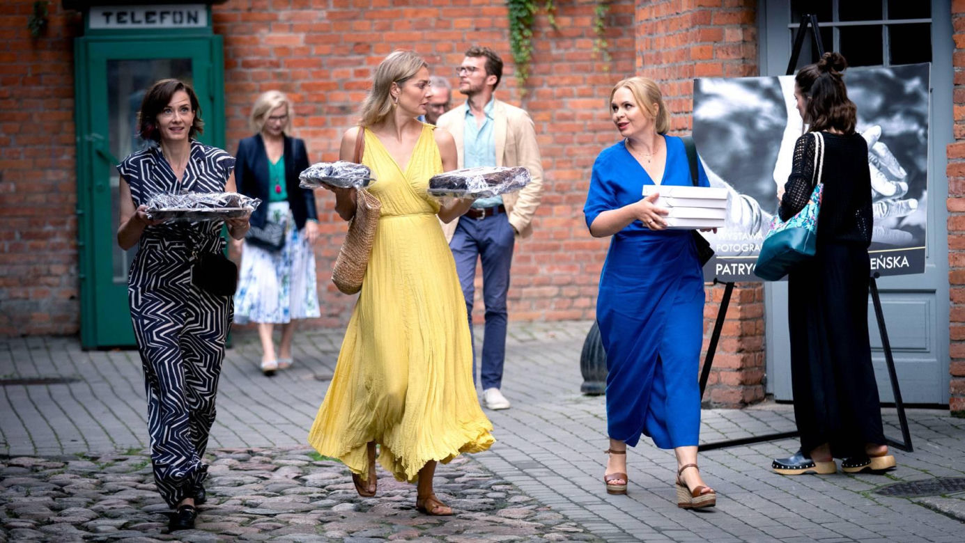 Przyjaciółki, 22 sezon odc. 255. Zuza (Anita Sokołowska), Inga (Małgorzata Socha), Anka (Magdalena Stużyńska)
