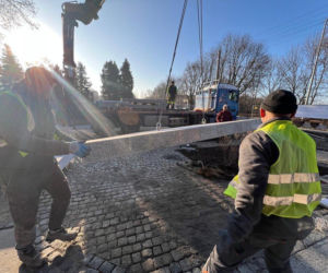 Budowa pomnika Żołnierzy 55. Poznańskiego Pułku Piechoty w Lesznie