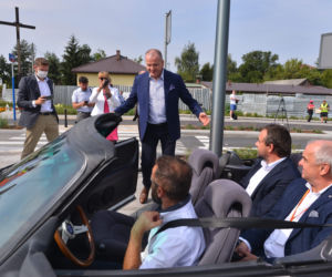 Rajd prezydenckim kabrioletem po nowej drodze