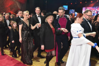 XIV Marszałkowski Bal Dobroczynny w CKK Jordanki. Zdjęcia ze środka. Efektowne kreacje VIP-ów