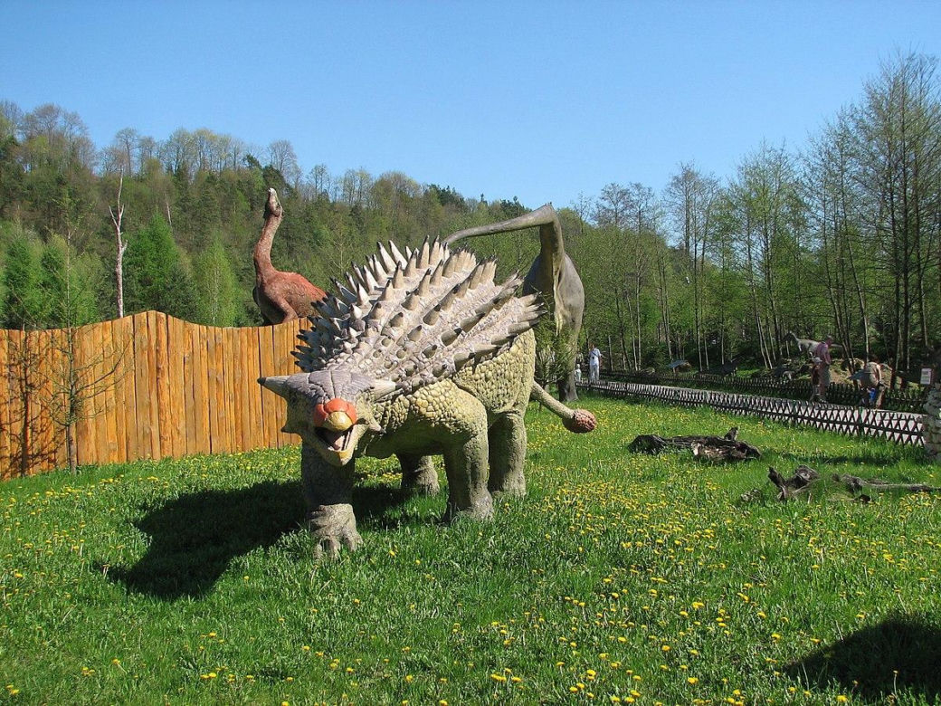 Dinozaury w Polsce. Najlepsze parki dinozaurów w Polsce. Gdzie żyły polskie dinozaury?