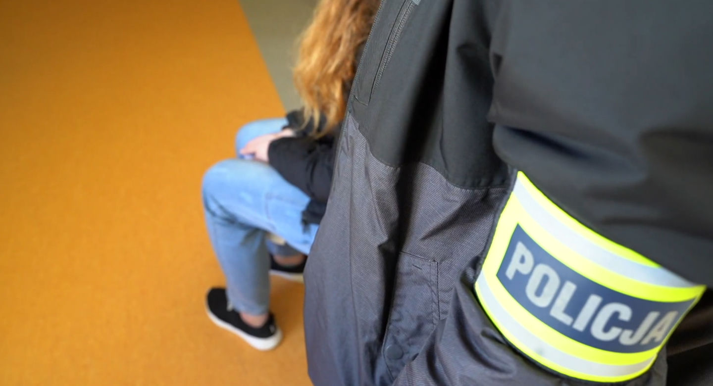Wielka kasa leciała przez okno. Oszuści obłowili się w 330 tysięcy złotych