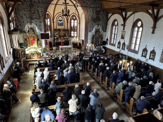 Bliscy pożegnali 14-letniego Mateusza