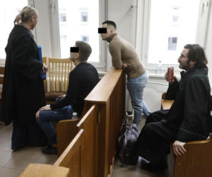 Łukasz Żak w sądzie. Sypie się linia obrony jego kolegów. Biegły: „Każdy ma obowiązek udzielenia pomocy”