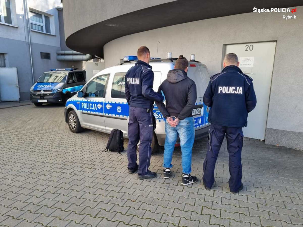 Rybnik: Próbował zadźgać nożem swoją partnerkę. Grozi mu dożywocie