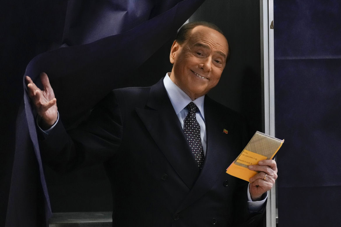 Silvio Berlusconi nie żyje