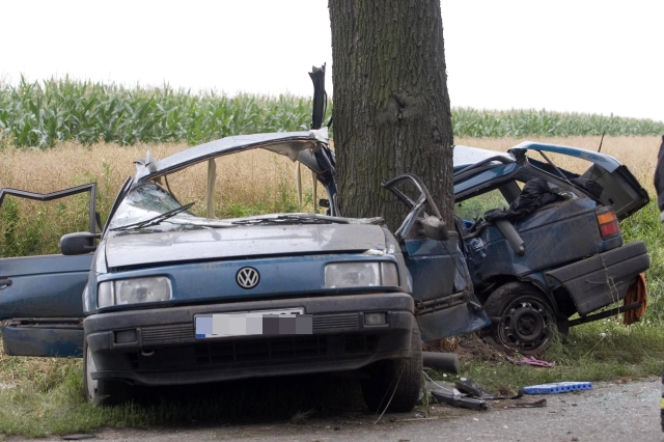 WYPADEK w MIKOŁOWIE: Zginęło 5 osób