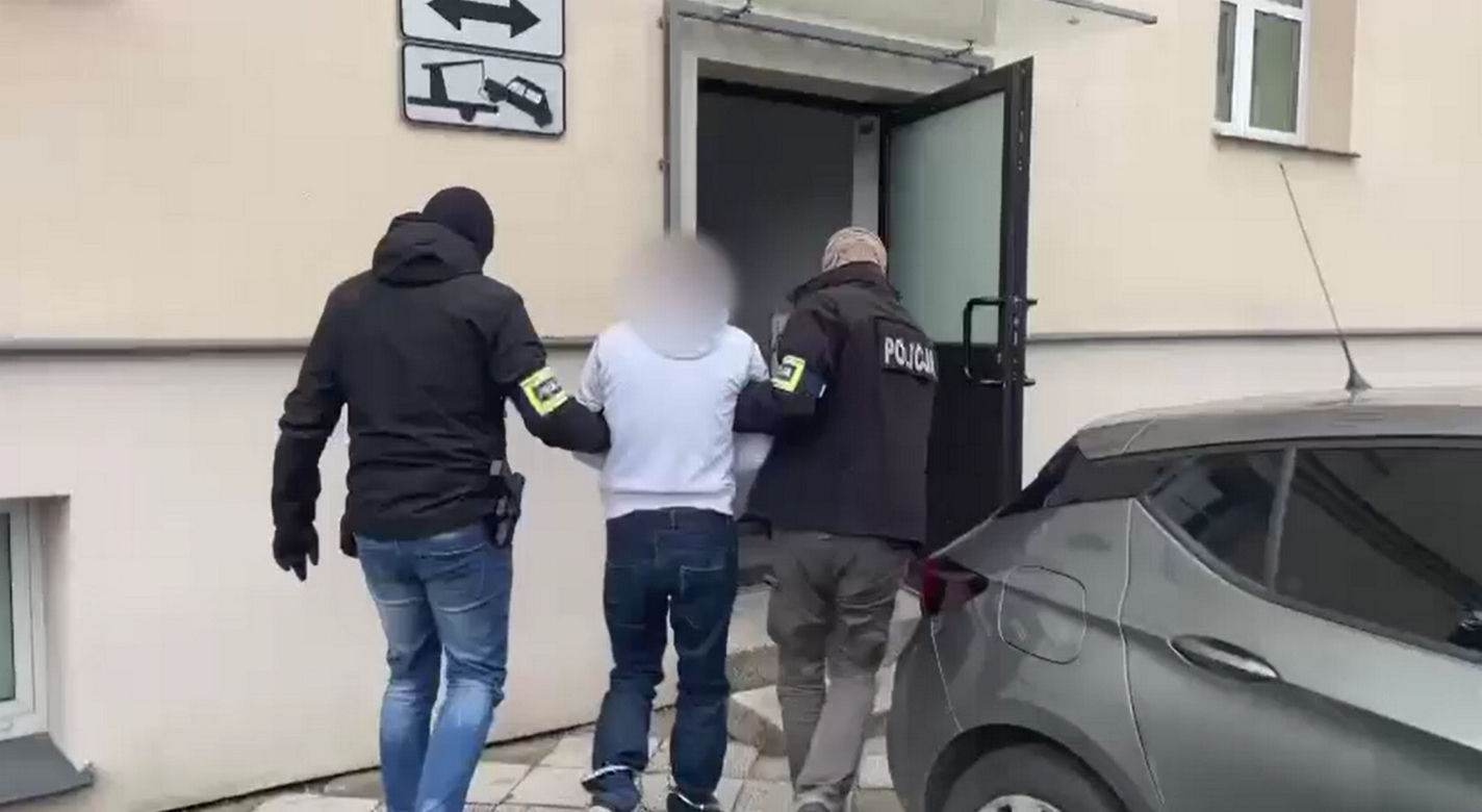 17-latek zakatował ekspedientkę na śmierć