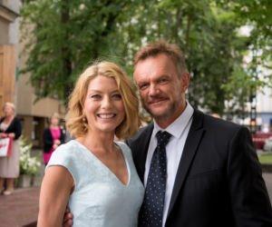 Aż po sufit odcinek 4, Joanna (Edyta Oszówka), Andrzej (Cezary Pazura)