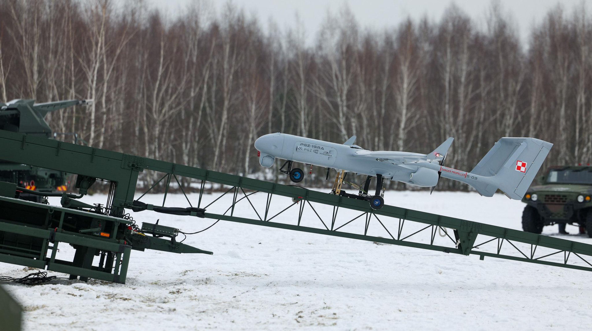 „Potwór z Tarnowa” i roje dronów. Rząd przygląda się przyszłości polskiej armii w Zielonce