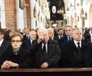 RELACJA NA ŻYWO - POGRZEB ABP. GOCŁOWSKIEGO.