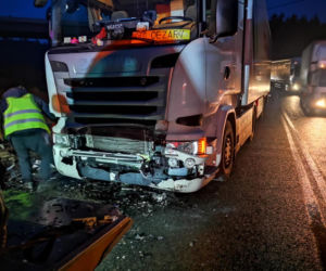 Wypadek na DK 10 w Białych Błotach! Spore utrudnienia dla kierowców [ZDJĘCIA] 