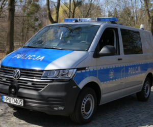 Nowe policyjne furgony patrolowe 